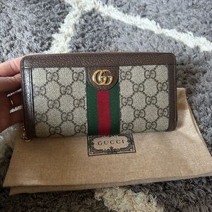 Gucci Ophidia GG zip around wallet